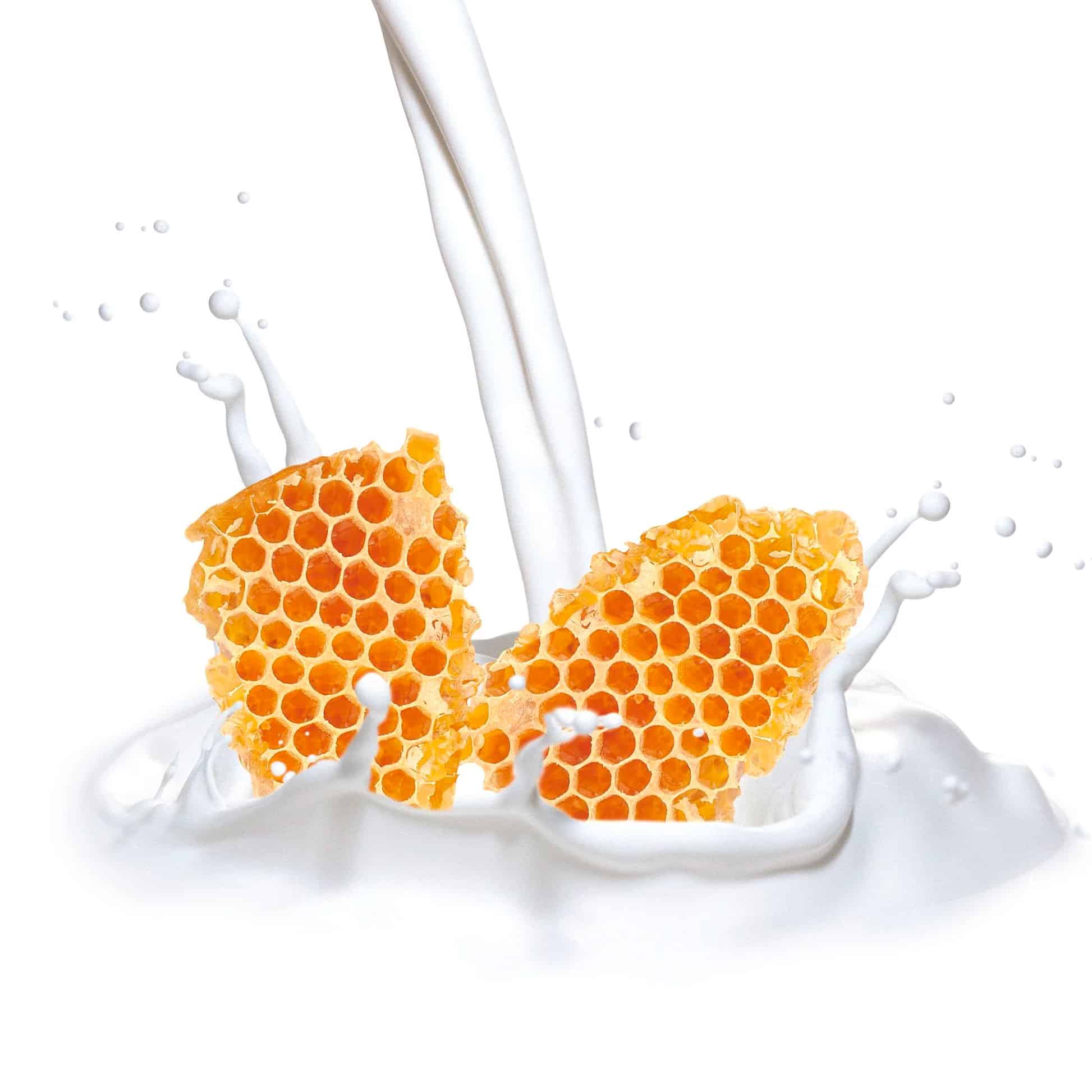 Cuccio Naturale Milk & Honey Smoothing Exfoliant Scrub (135 oz) - Image 2